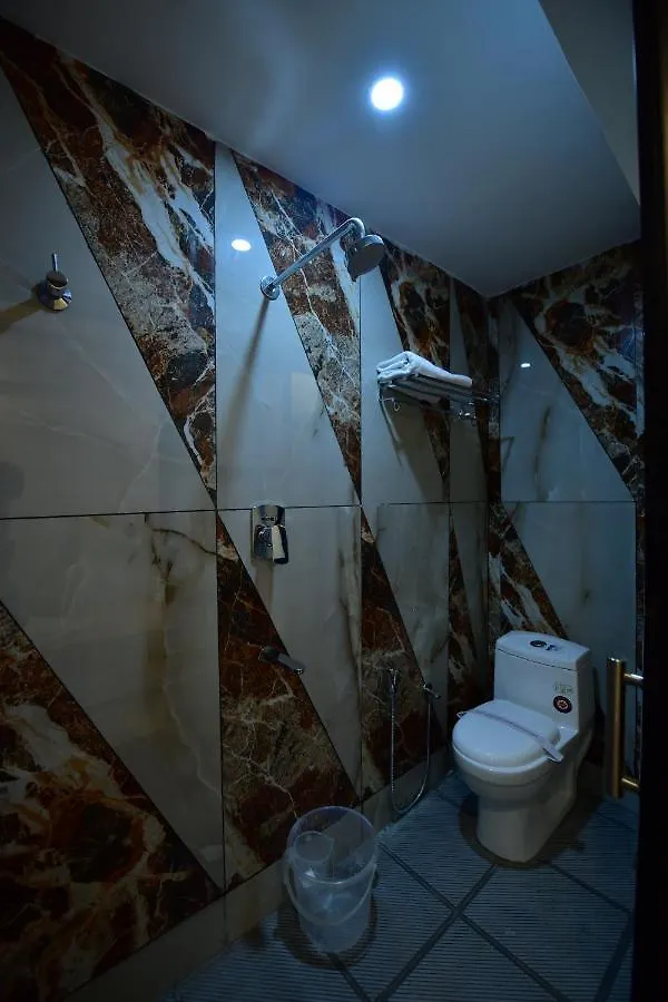 Hotel Surya Lodge Maisur 5*,  Hindistan