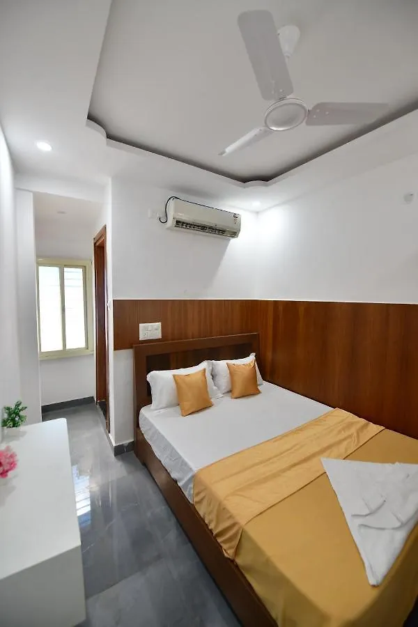 Hotel Surya Lodge Maisur