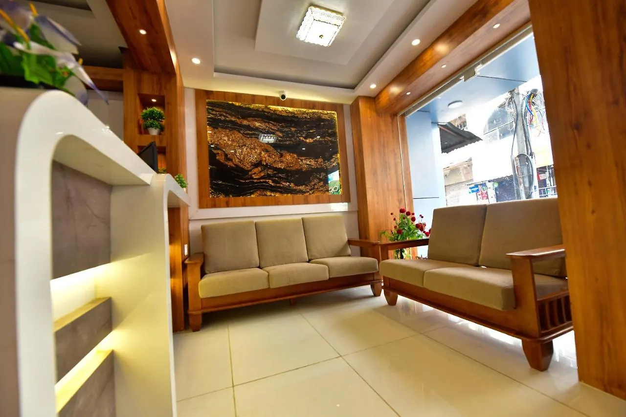 Hotel Surya Lodge Maisur